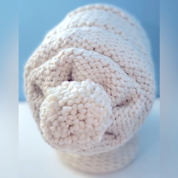 Hand Crafted Wool Knit Slouchy Hat with visor Cowl 2 piece Set adult/teen - Picture 7 of 7